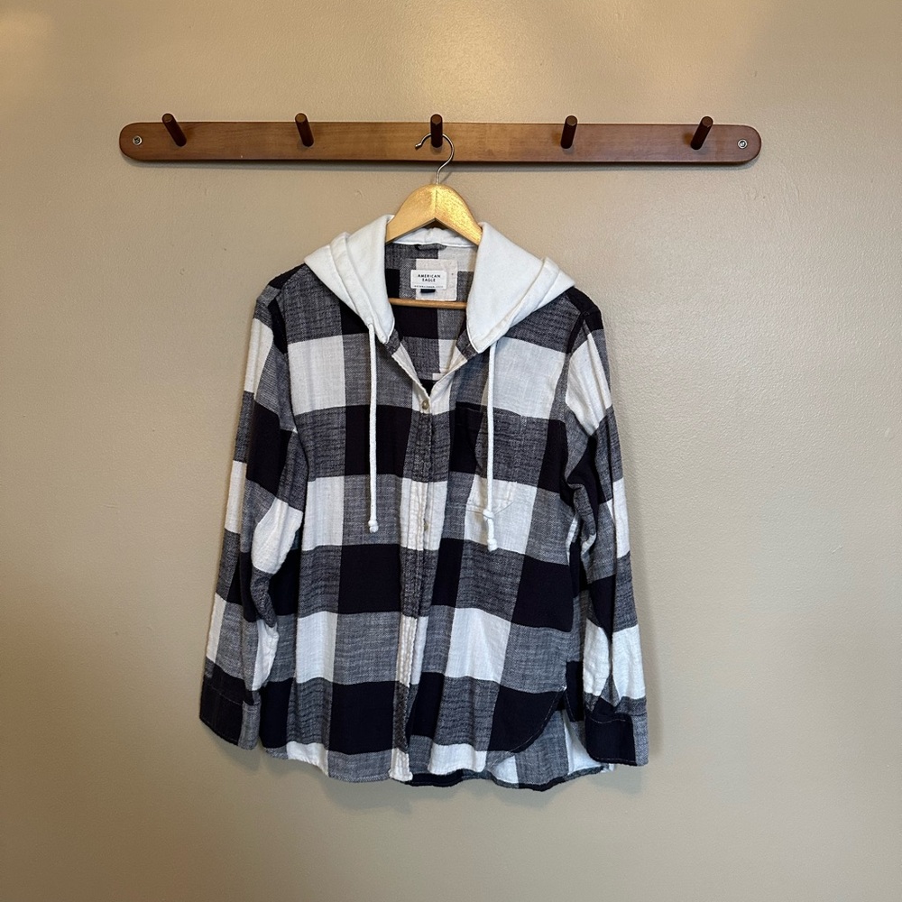 American Eagle Outfitters black and white Plaid Jacket